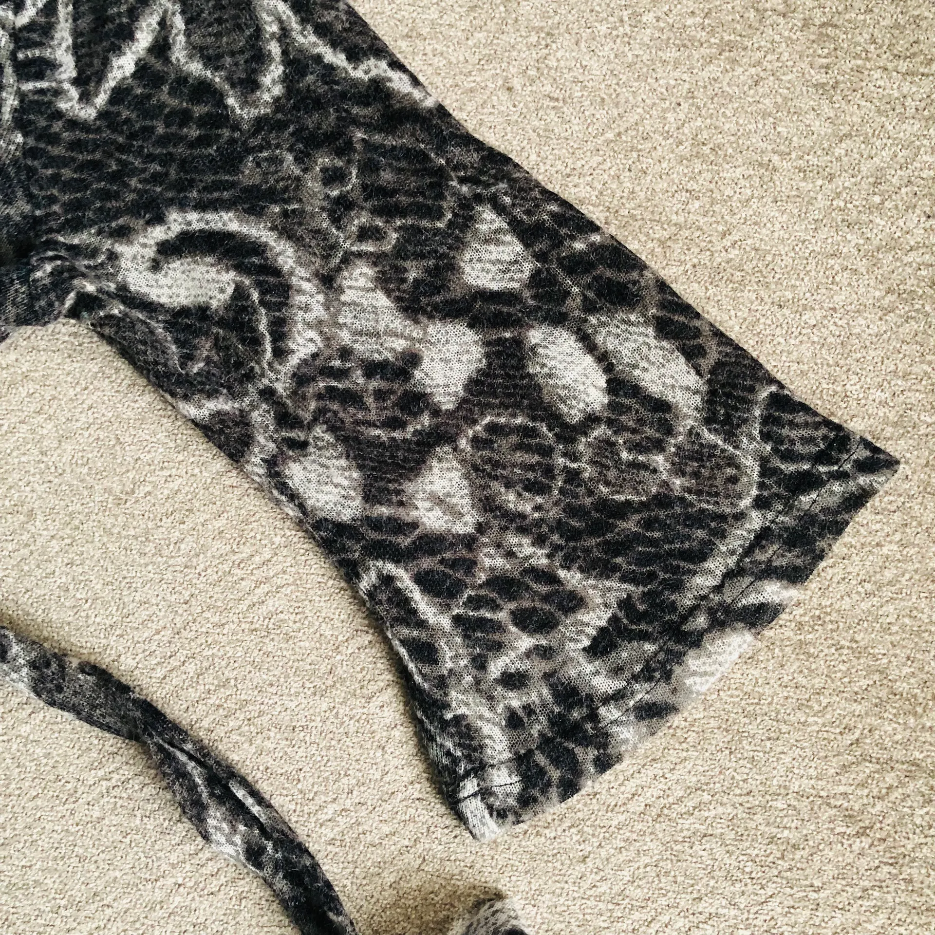 Nostalgia for Francesca’s Black & Gray Floral  Dress  - Image 8