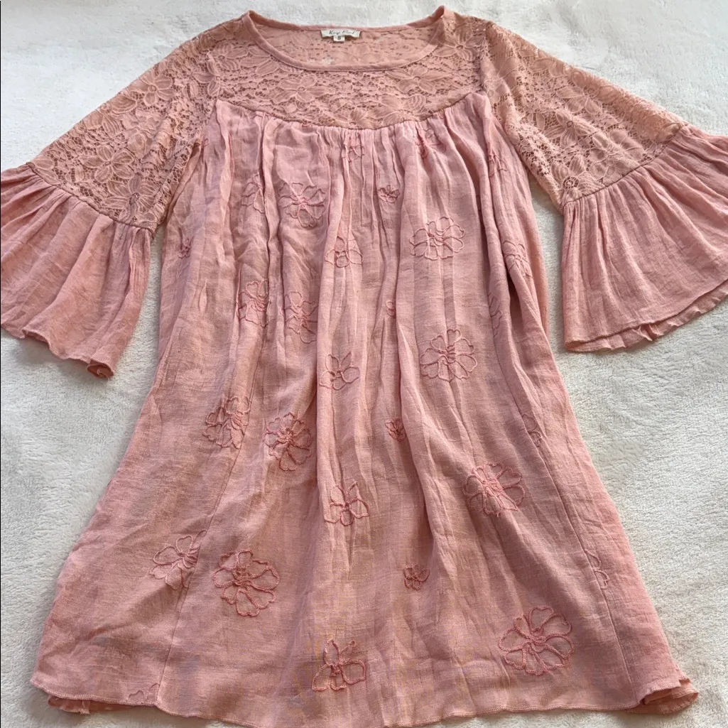 Kings Road Dusty Pink Floral Embroidered Lace Bell Sleeve Boho Dress - Image 10