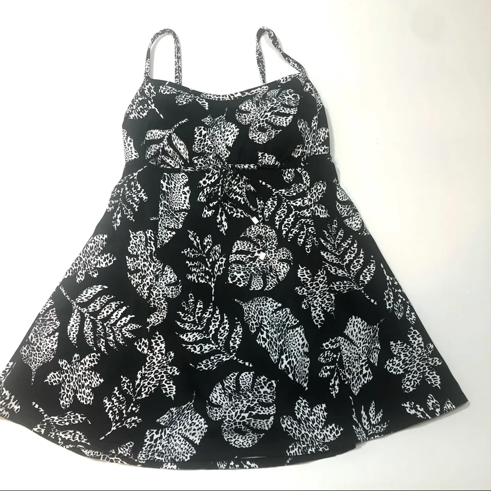 Swim Solutions LEAVES Empire - Image 4