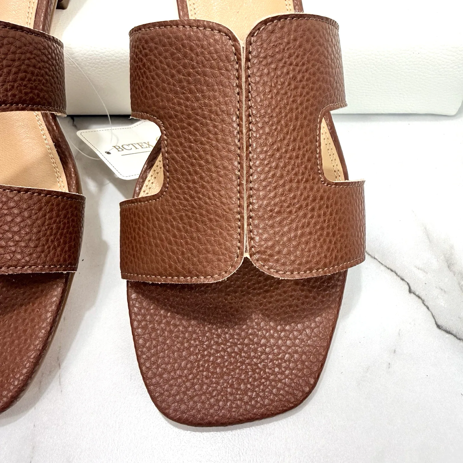 Women's Flat Sandals Summer Open Toe Slip On Dressy Slide Sandals Size 9 Brown - Image 4