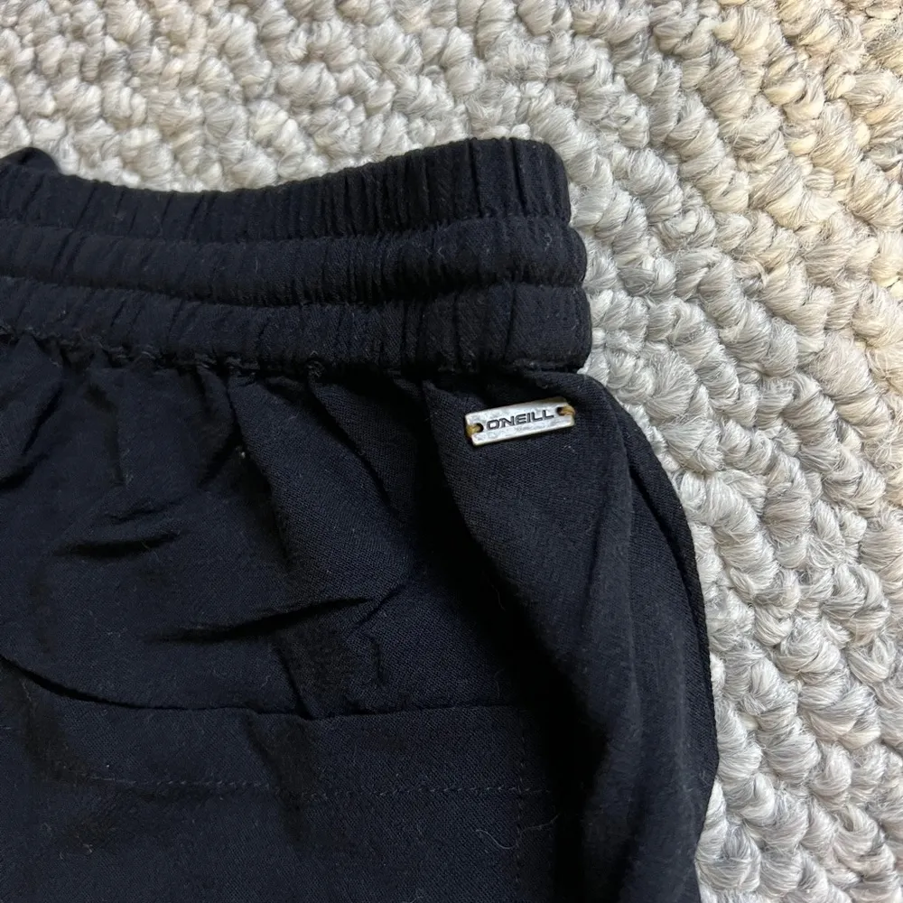 O’Neill size Small black pants. Drawstring waist. Pockets. - Image 2