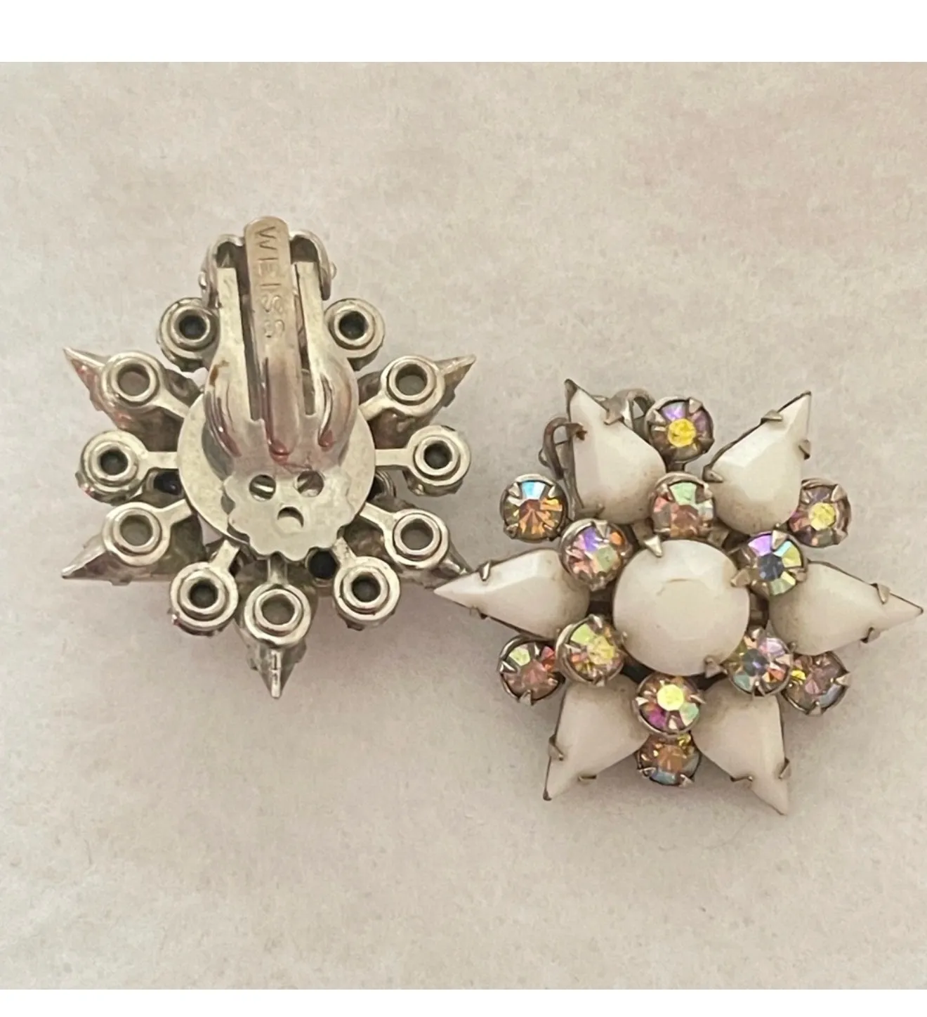 Vintage Weiss White Milk Glass Aurora Borealis Rhinestone Clip On Earrings - Image 3