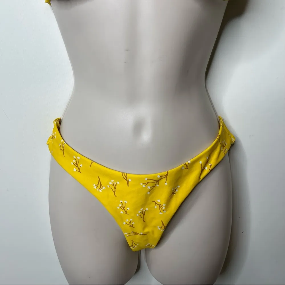 Lahana yellow floral bikini set sz S M - Image 9