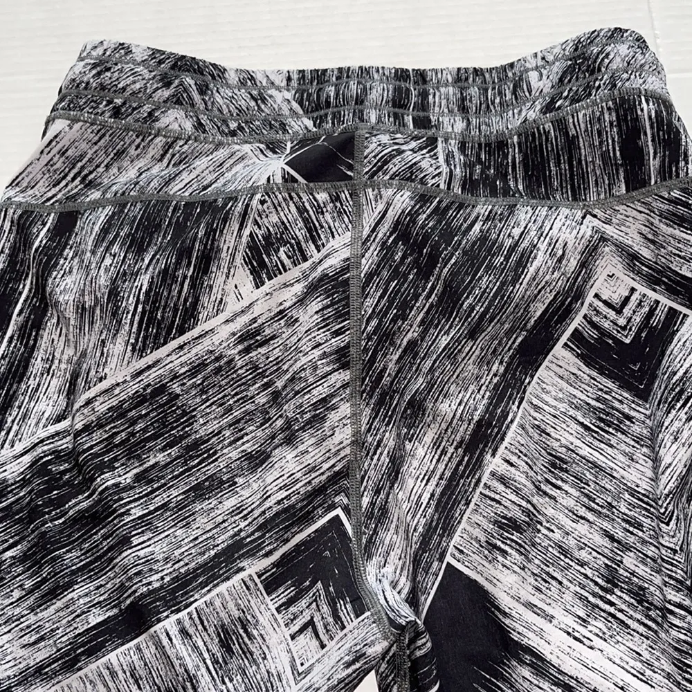 Lululemon Namaskar Pants II Heat Wave ☘️ - Image 6