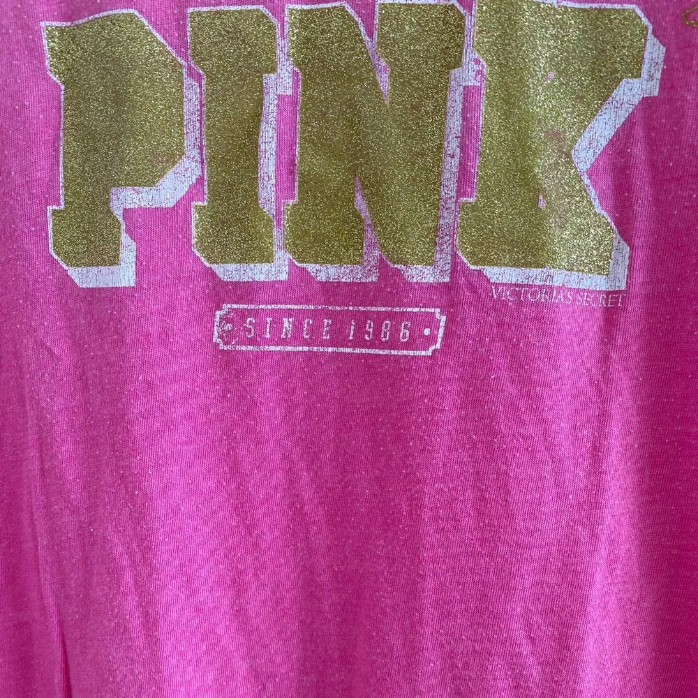 Victoria's Secret Pink Short Sleeve Gold Glitter Graphic Pink Tee Size L - Image 7