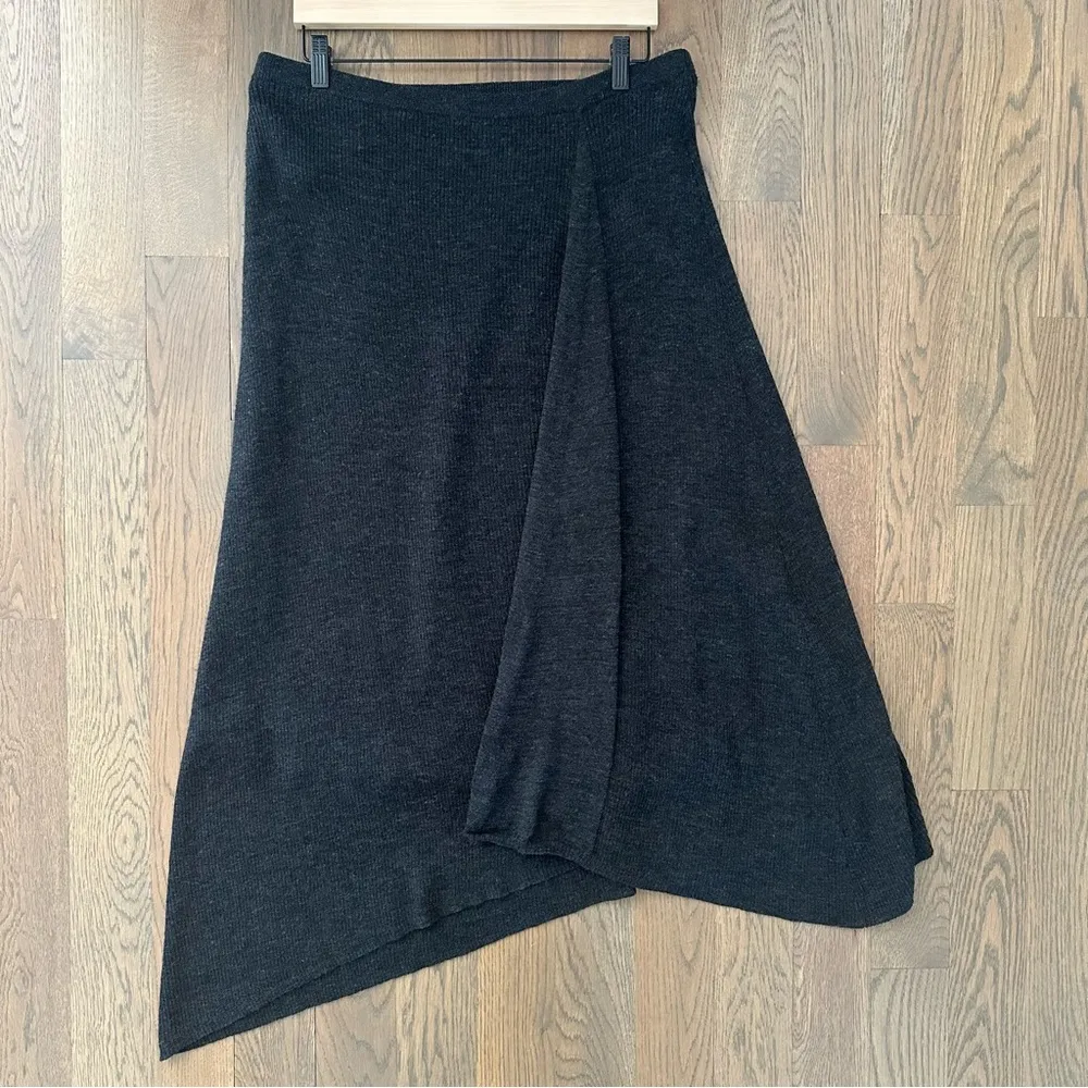 Eileen Fisher Ribbed Draped Midi Wool Silk Skirt in Charcoal Grey Size Medium - Image 6