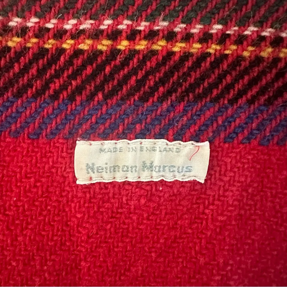 Vintage Neiman Marcus 100% Wool Classic Plaid Blanket Scarf in Red Tartan Plaid - Image 3