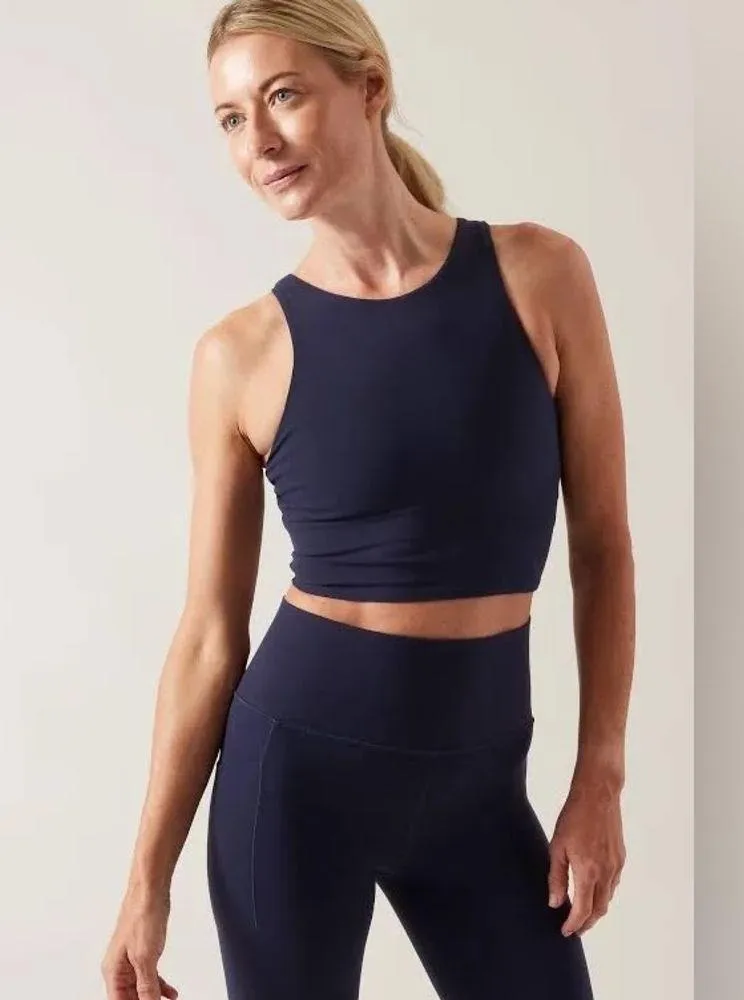 Like New Athleta Women’s Conscious Crop Bra (‎ M ) - Image 2