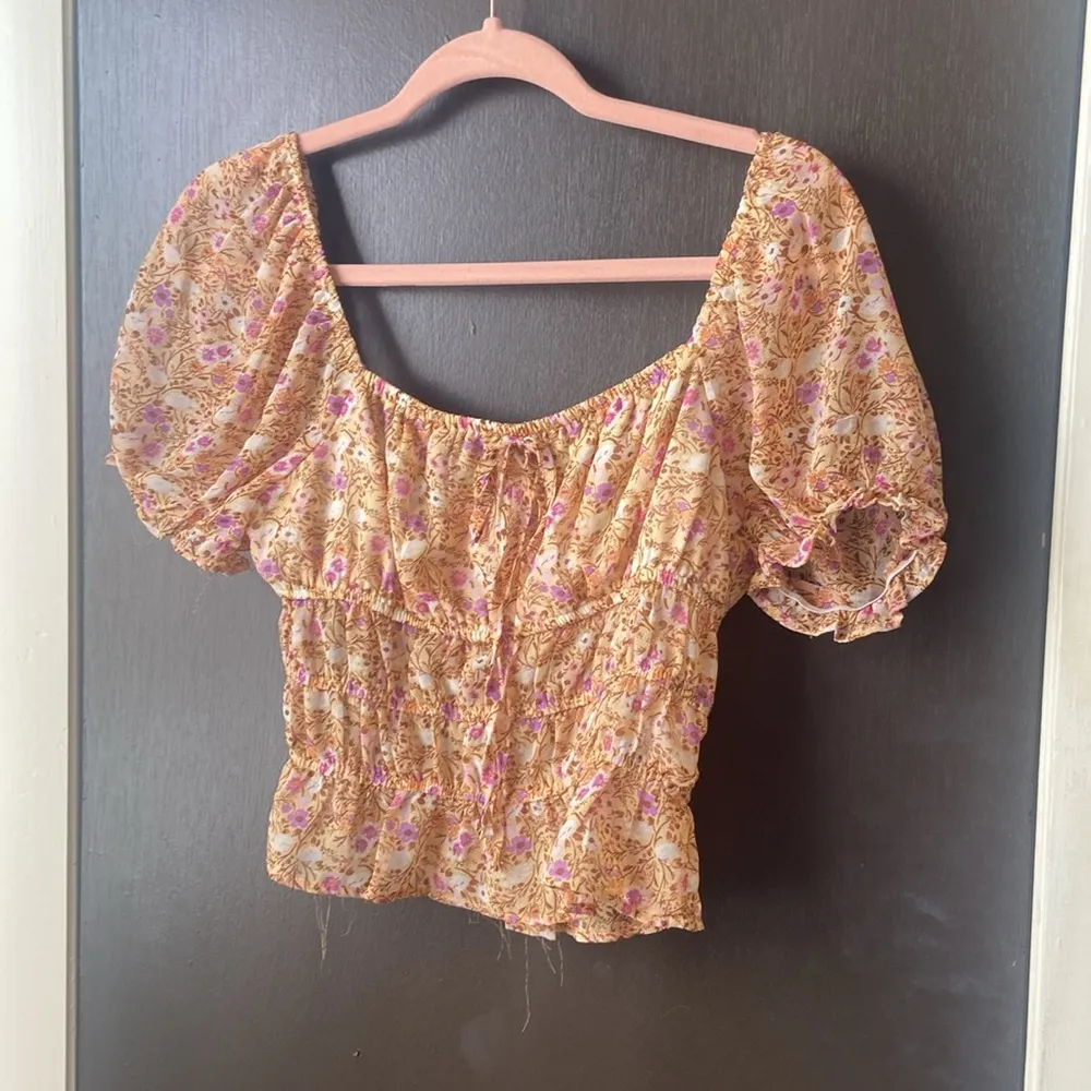 Francesca’s mi ami crop top - Image 5