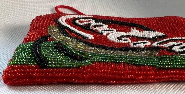 VINTAGE: small, beaded wristlet bag Red - Image 6