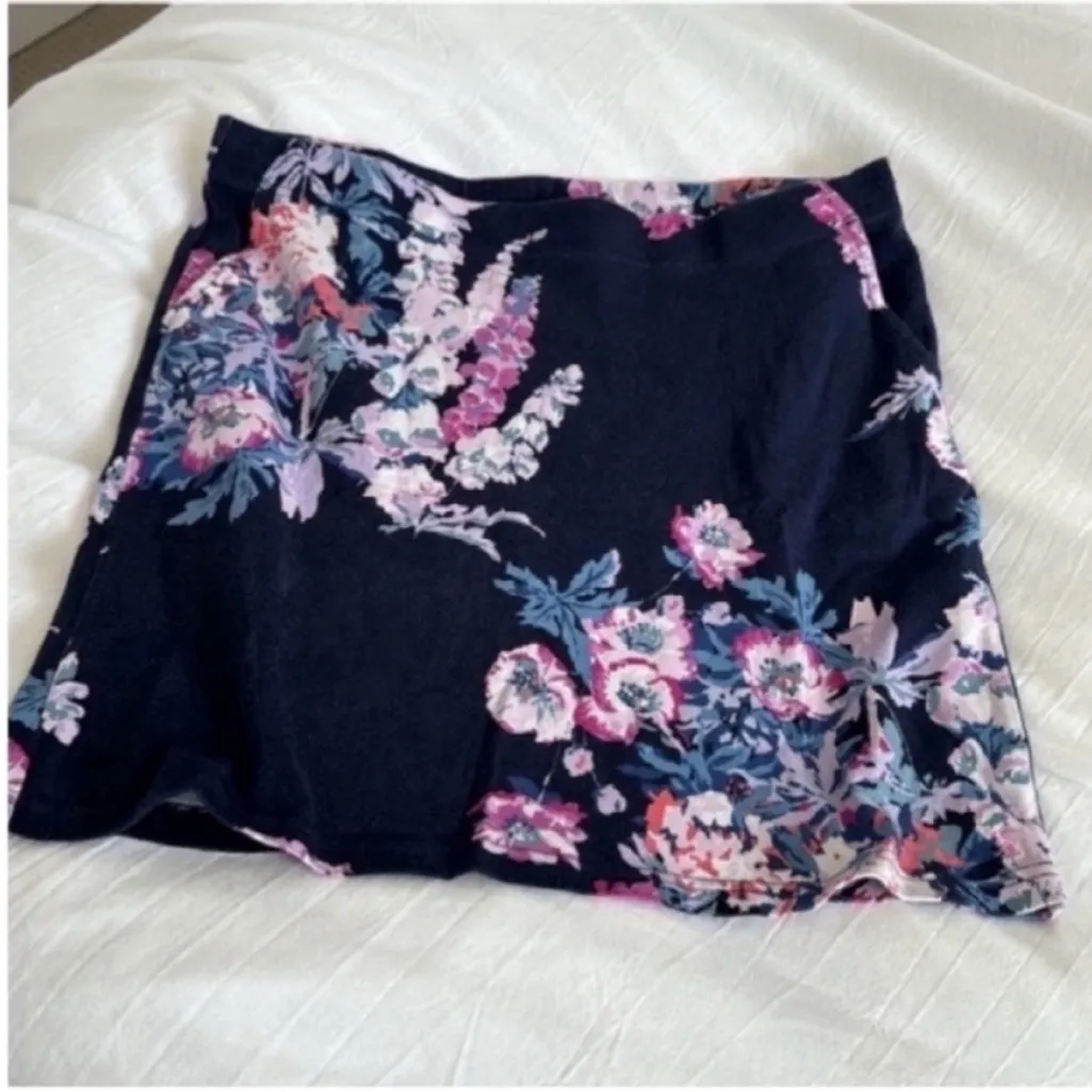 Joules Floral Pencil Skirt in Navy with Pink and Blue Accents Size 12 - Image 8