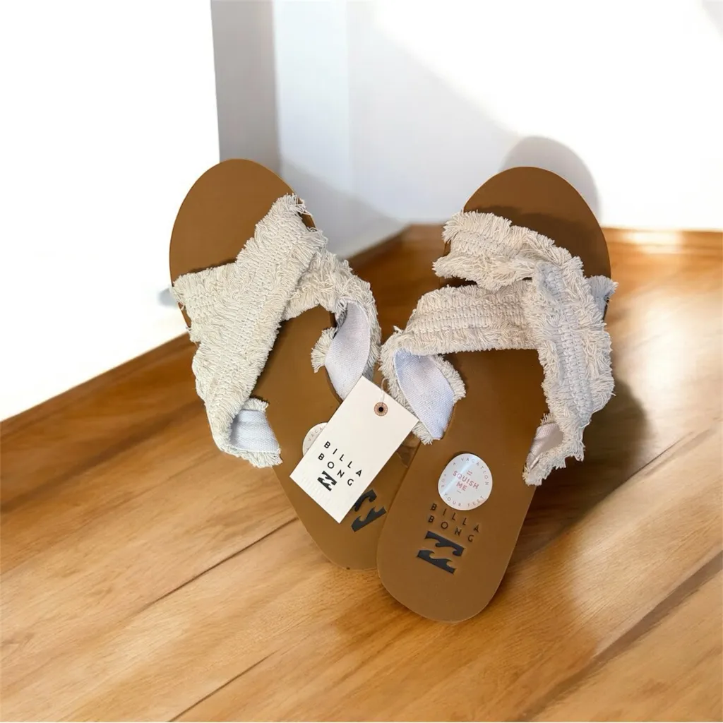 🩴 Billabong | Women's Mackenzie Sandals | NWT | Size 9M - Image 2