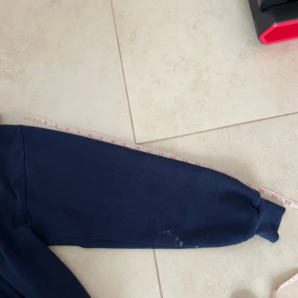 Vintage  New York USA Navy Blue Embroidered Flags Sweatshirt Size M - Image 15