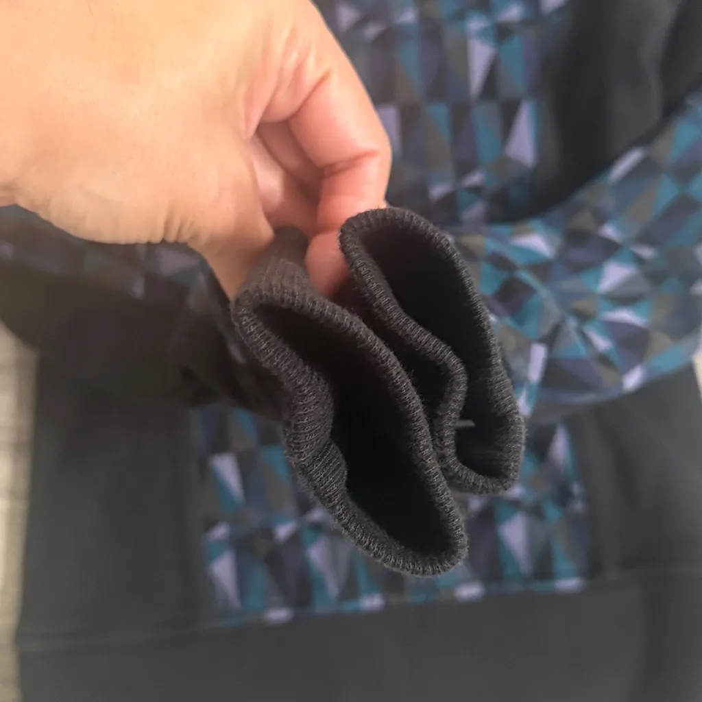 lululemon Black and Blue Geometric Full zip Scuba Size 4 Stained Glass Hoodie - Image 7