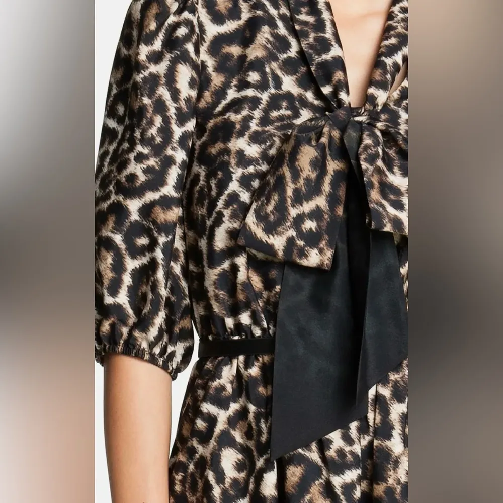 Vince Camuto Women's Leopard Animal‎ Print Tie-Neck Belted Shirt Dress Size 4 - Image 3