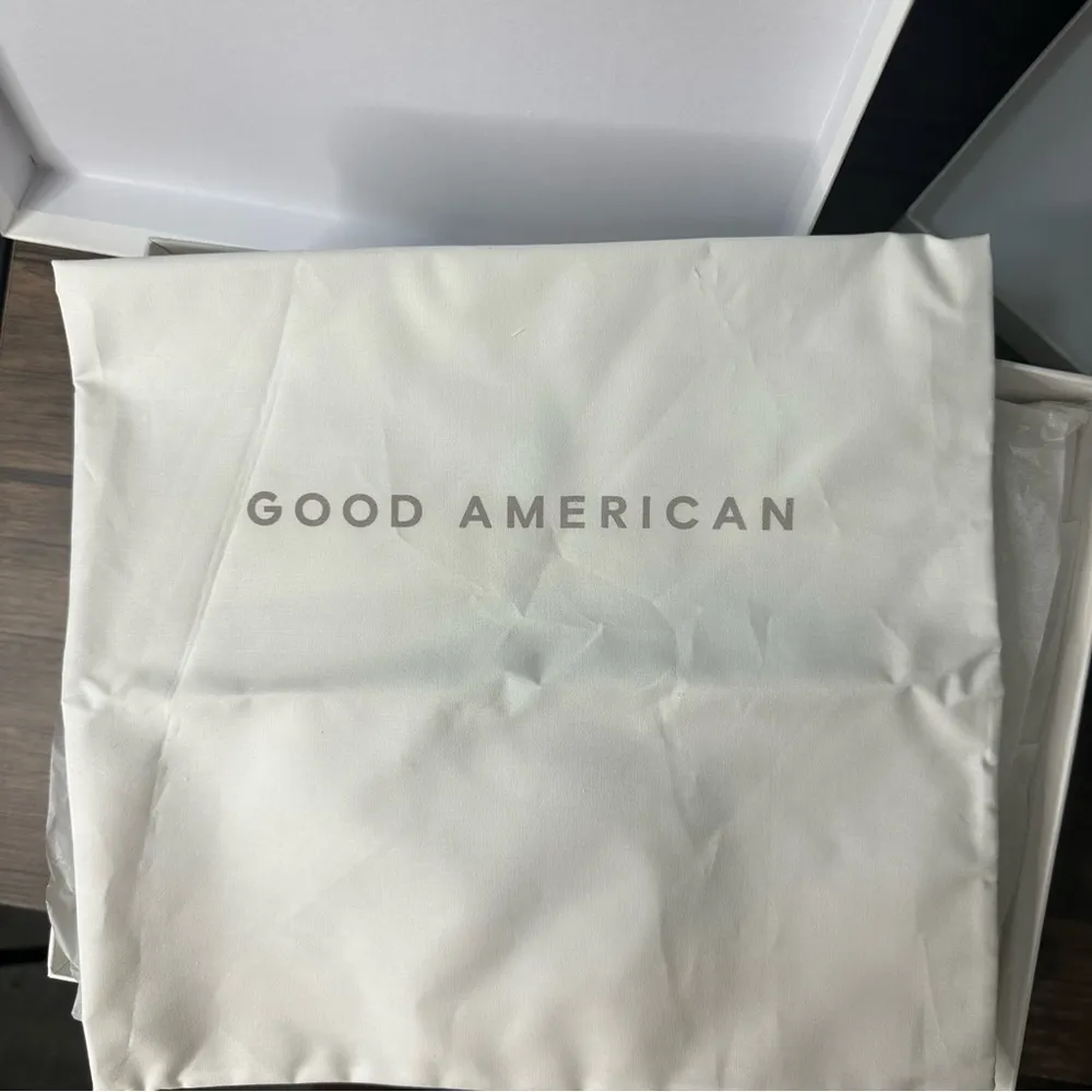 Good American black heels size 6.5 New in Box - Image 7