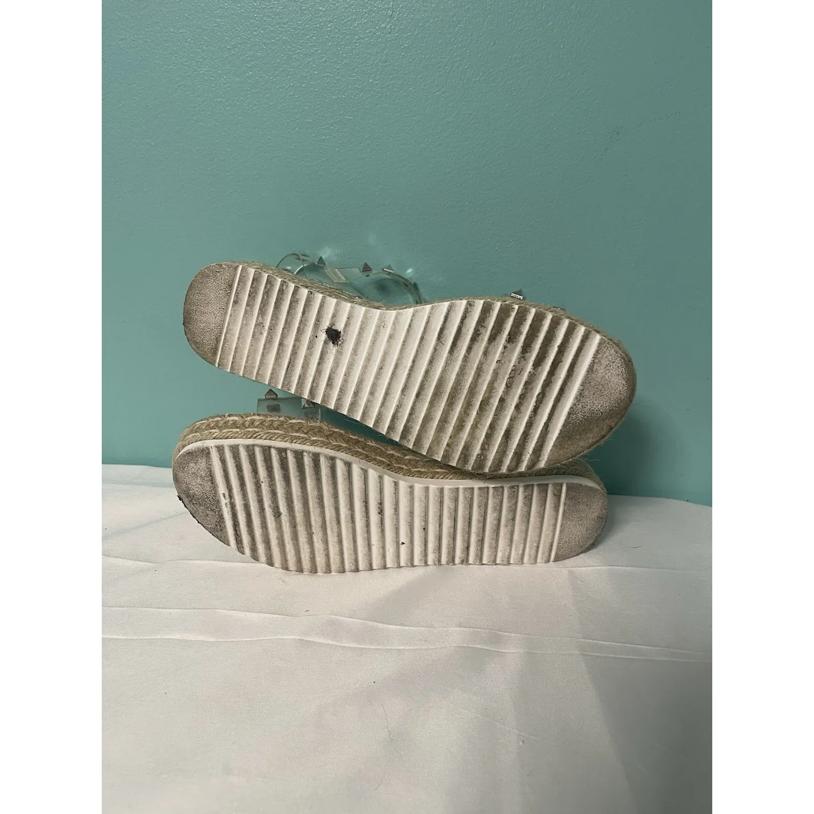 Cushionaire Sandal Womens 9M Clear Slip On Ankle Strap Toe Casual Comfort‎ bin1 Size 9 - Image 6