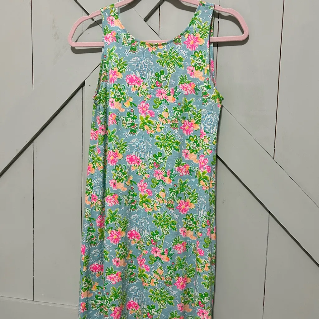 Lilly Pulitzer Kristen Blue Ibiza
Lilly Loves Disney size XS - Image 5