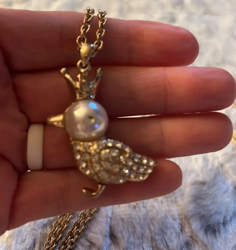 Liz Claiborne Beautiful Bird w/ Crown Necklace 18” Pearl Head & Gem Stone Body - Image 4