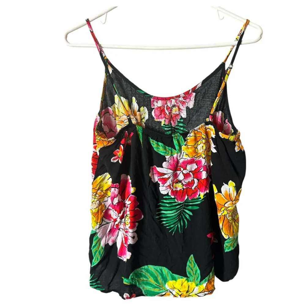 Old Navy  Black Floral Spaghetti  Thin Strap Lightweight  Top 
Sz M - Image 2