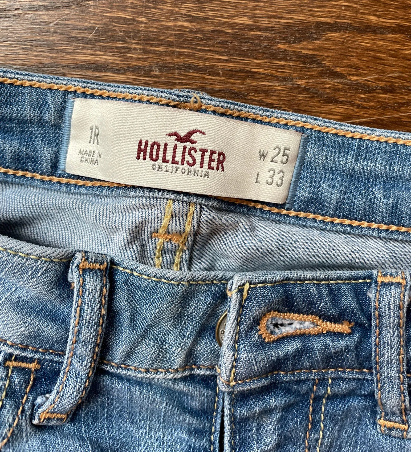Hollister Jeans - Image 3