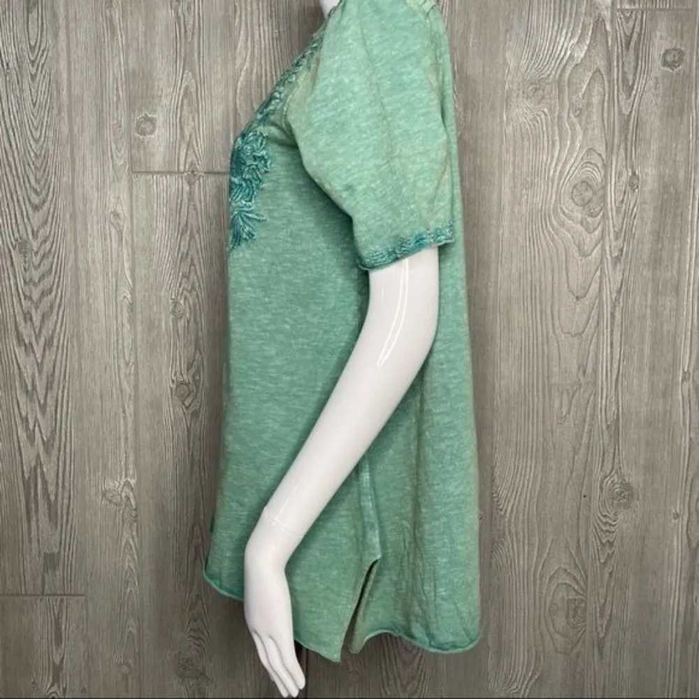 NWOT cotton Caite floral embroidered hand dyed t shirt oversized beach style sm Green - Image 5