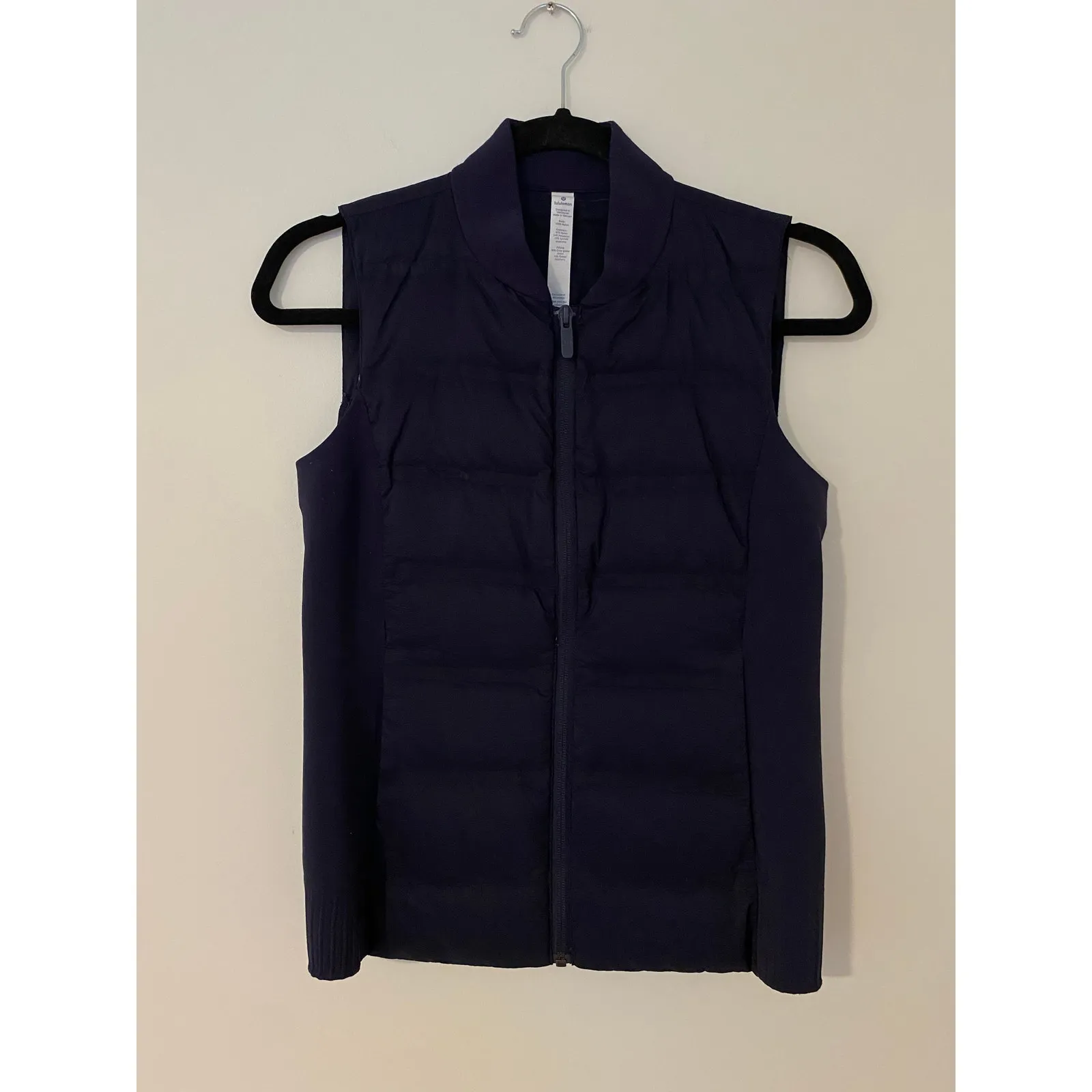 Lululemon Down & Around Vest Midnight Navy Blue Goose Down Filled EUC Athletic 4 - Image 4