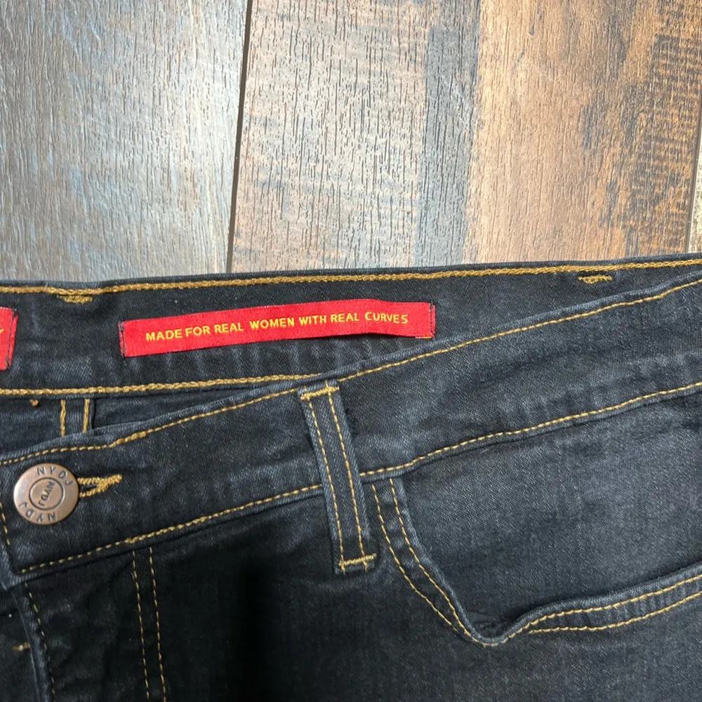 NYDJ tummy tuck technology size 18 boot cut jeans - Image 8