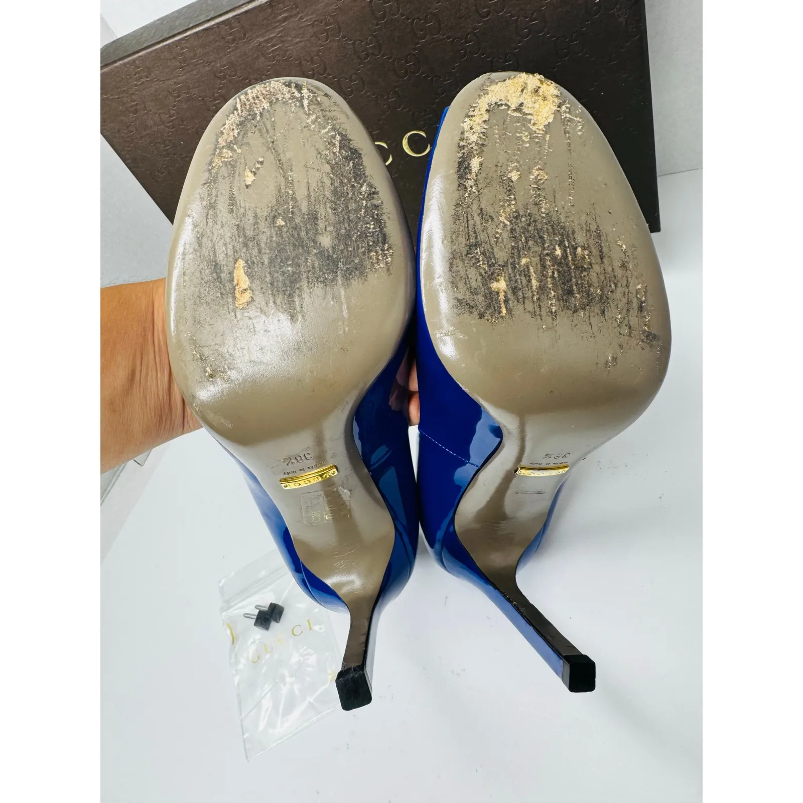 Gucci Vernice Crystal Peep Toe Pumps Ink Blue Patent Leather Heels Size 38.5 - Image 10