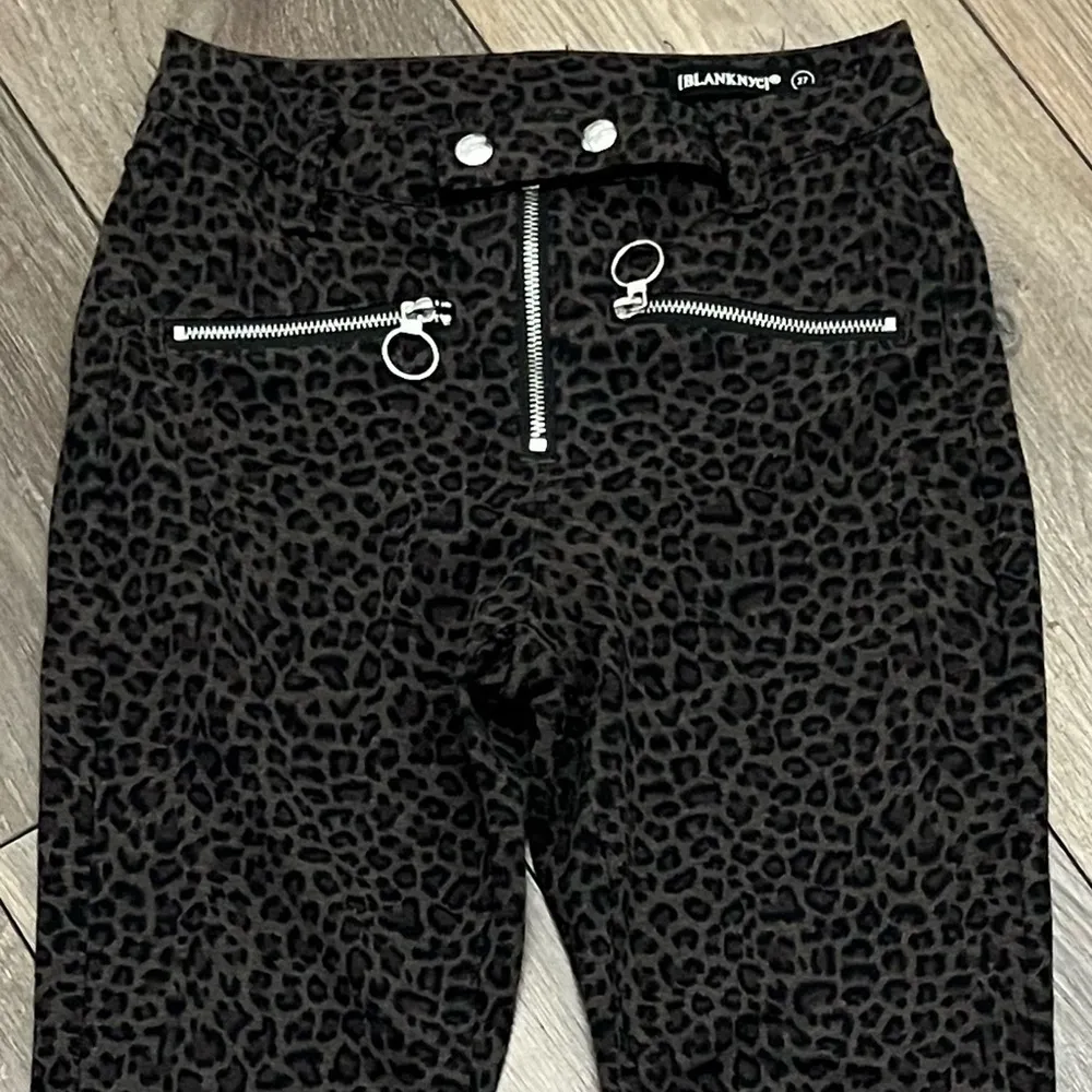 Blank NYC Leopard Moto Skinny Pants 27 High Rise Stretch Goth Grunge Biker Y2K - Image 10