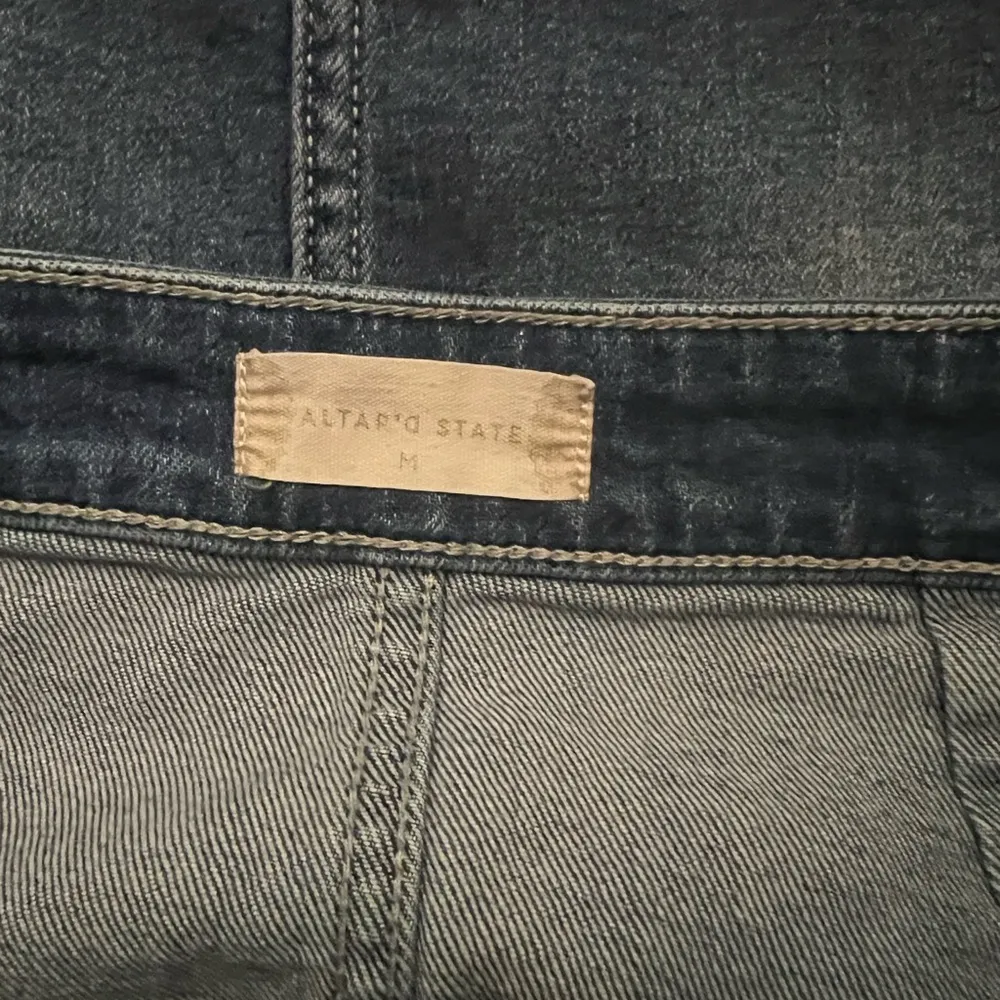 Altar’d State Mini Jean Skirt Medium Wash Denim Size Medium cotton blend pockets - Image 3