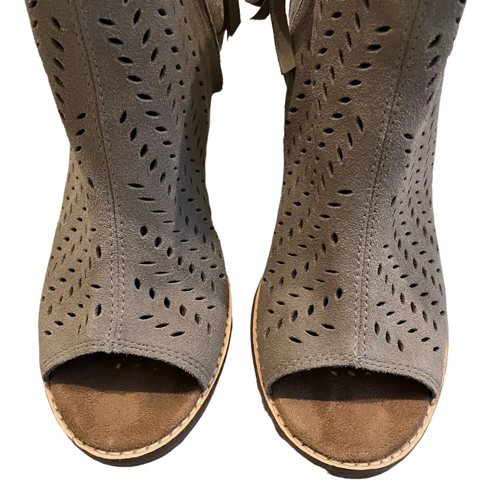 TOMS Majorca Perforated Suede Bootie, Sz 8 - Image 8