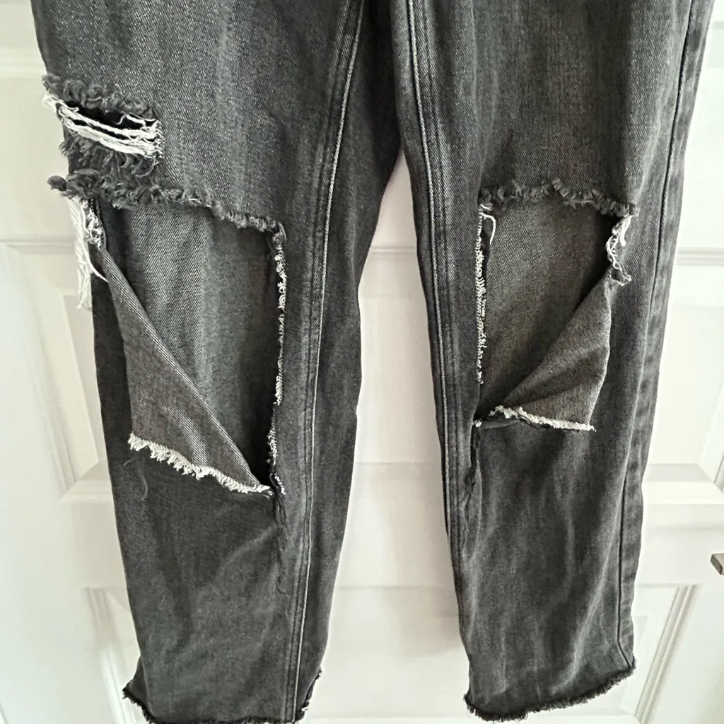 Pacsun Boyfriend Ripped Jeans Black Size 25 - Image 4