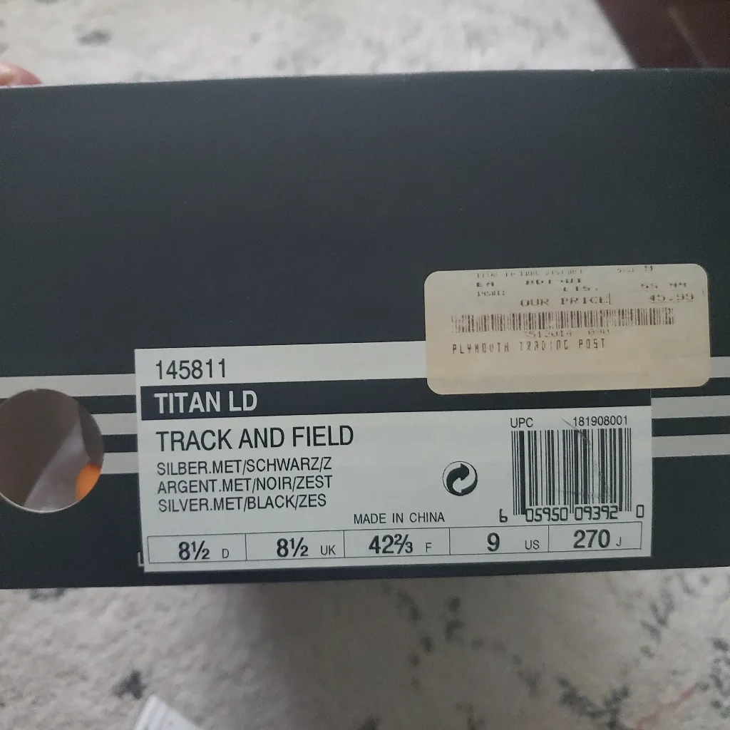 Track and field adidas tutan ld shoes size 8.5 - Image 3