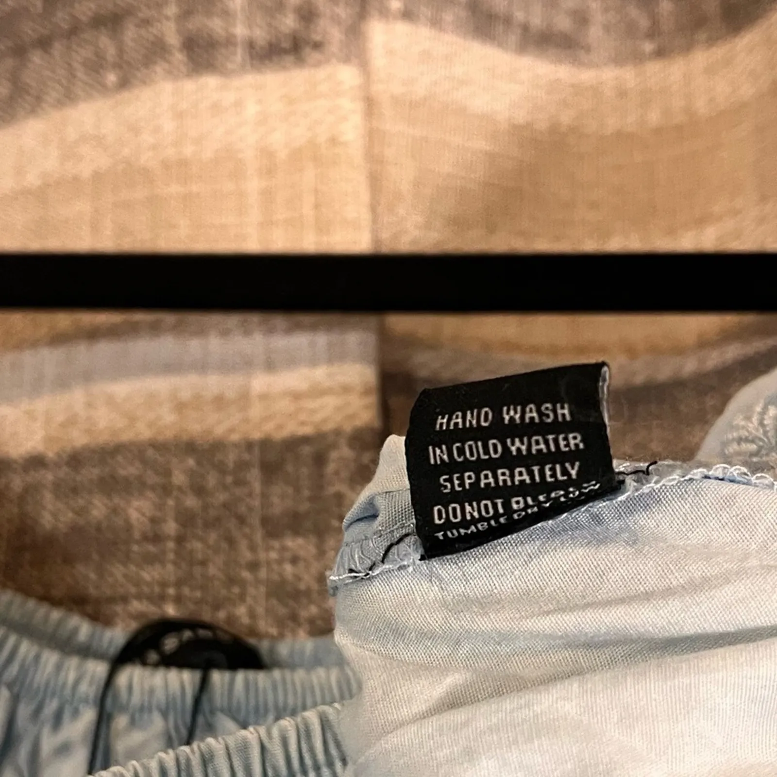 Sim & Sam Sim &‎ Sam Blue Chambray Crop Top Size XL - Image 7