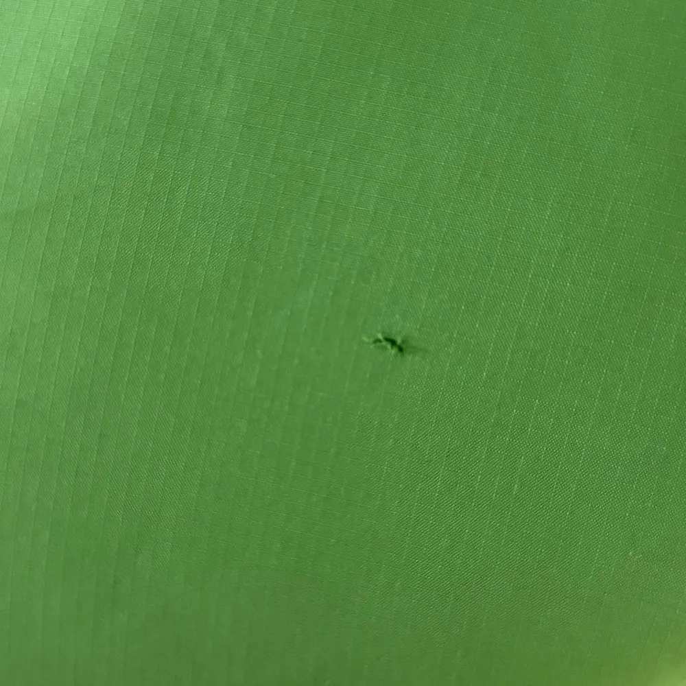 American Eagle Outfitters Green/Cream Reversible Puffer Vest Size L - Image 5