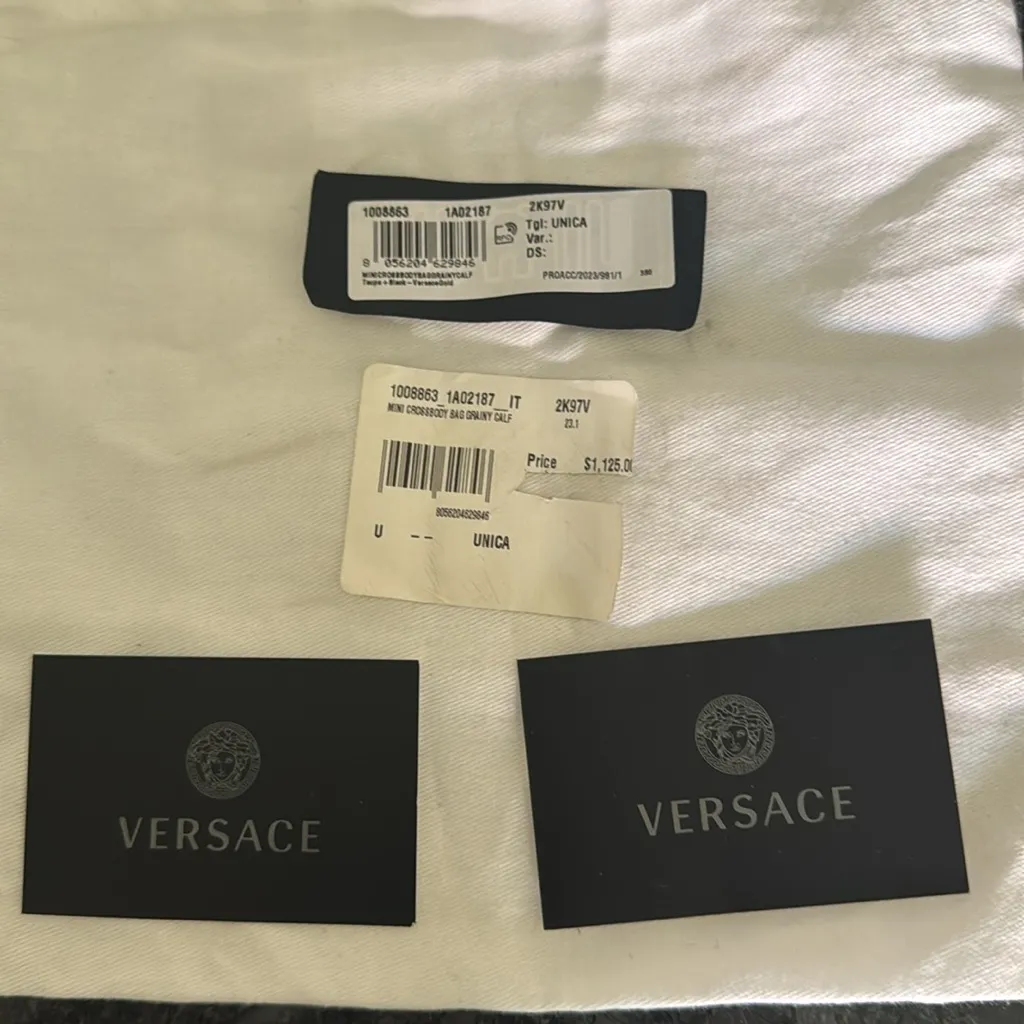 🔥🔥🔥 NEW VERSACE LEATHER MINI CROSSBODY🔥🔥🔥 HOT FIRE🔥🔥🔥 - Image 9