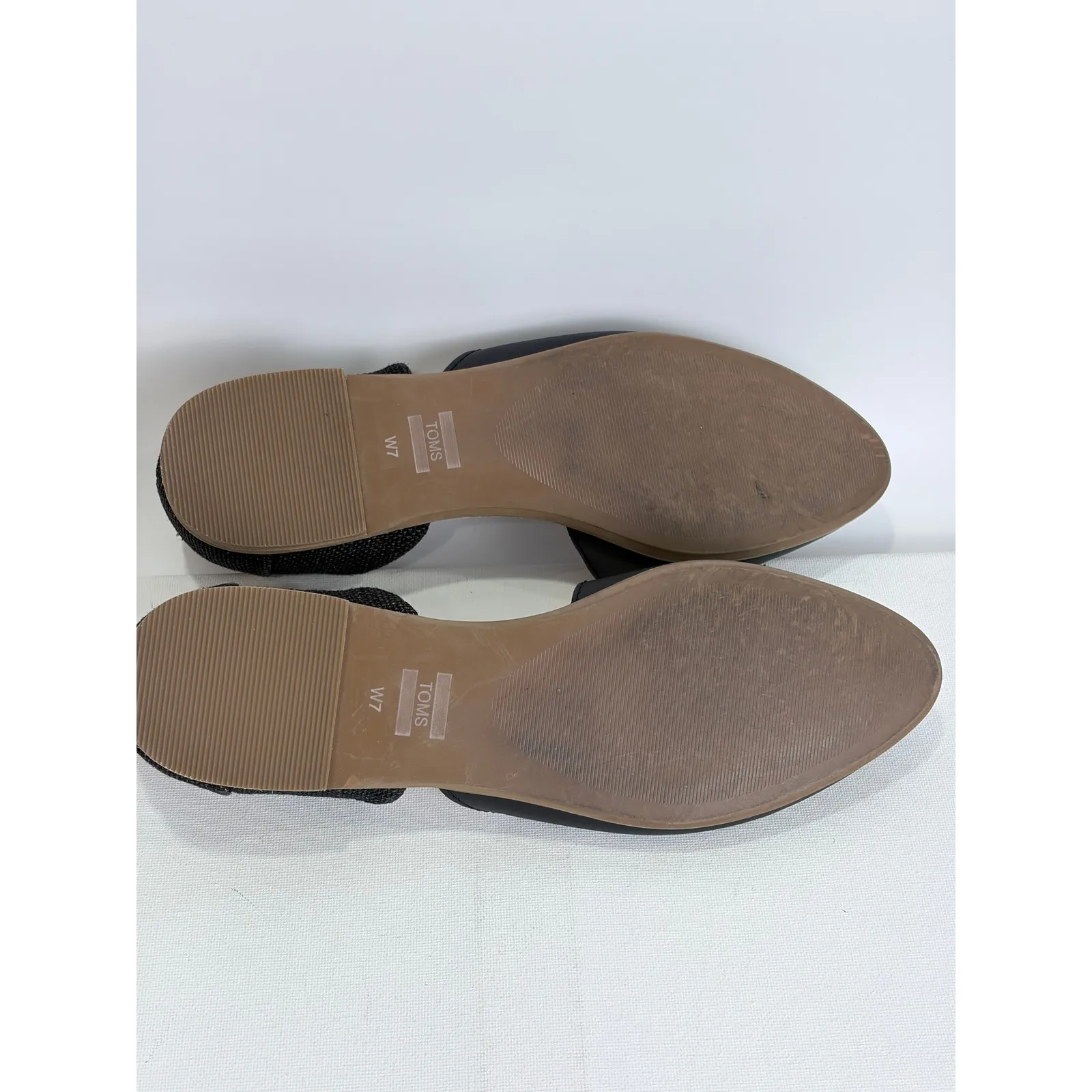 TOMS Women's Black Leather Pointed Toe Fabric Accent D'Orsay Flats Shoes W7 - Image 5