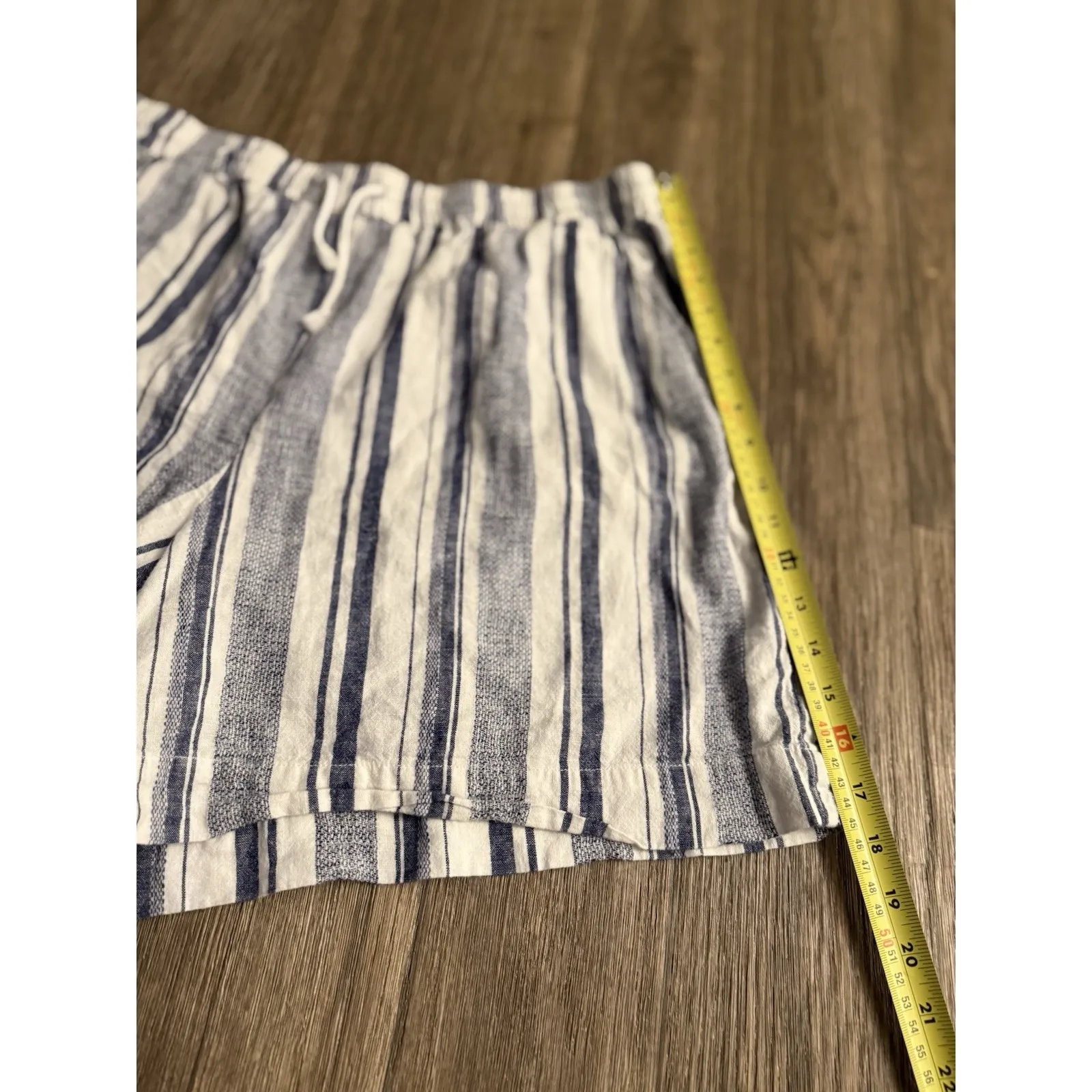Beach Lunch Lounge Women's Size XL Blue White Stripe‎ Linen Blend Shorts - Image 3