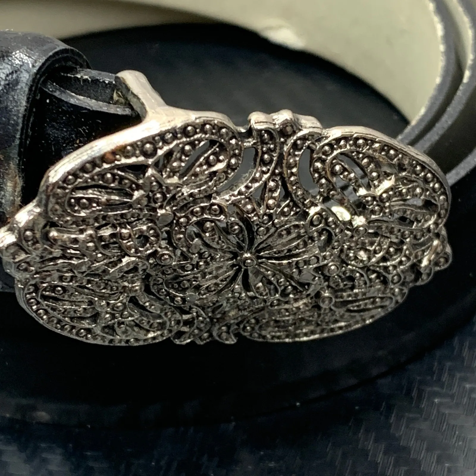 Accessories By Pearl Belt Womens Black Leather‎ Made in USA [49 inch] - Image 2