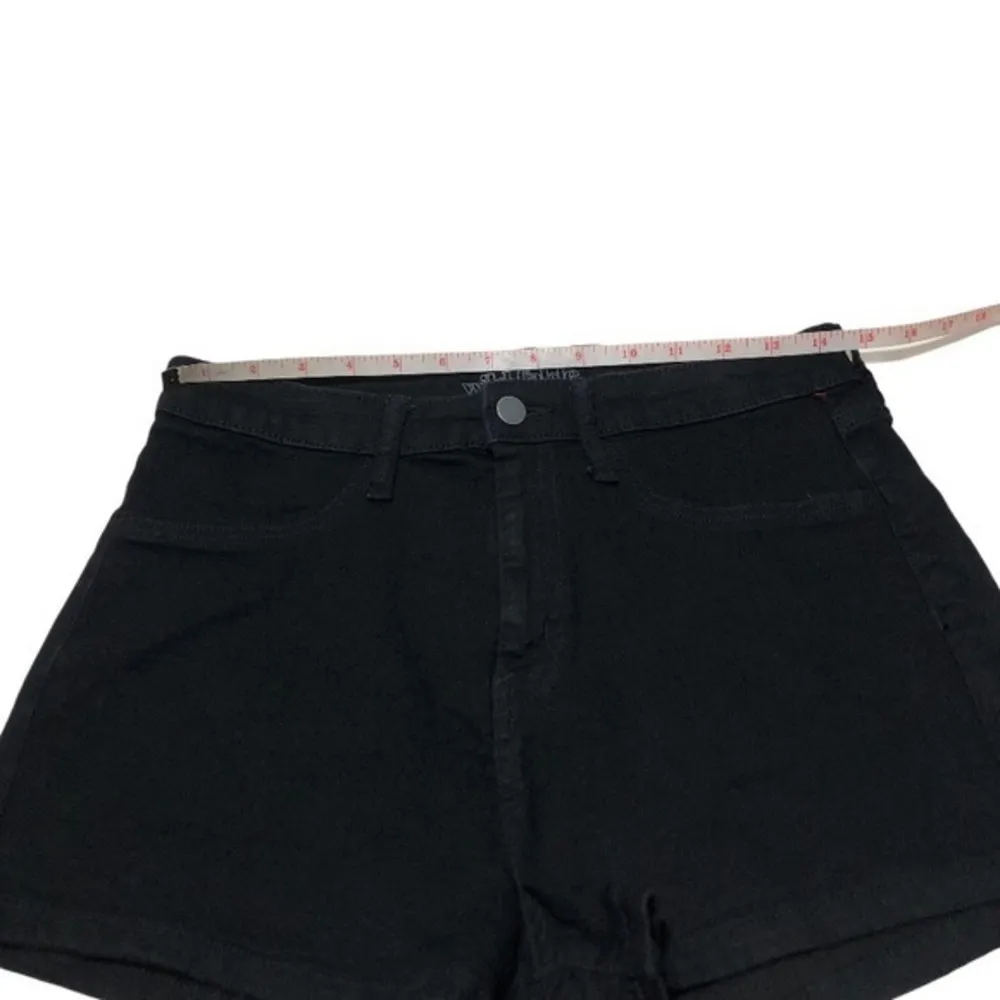 NWOT  High Rise Black Denim Shorts New - Image 6