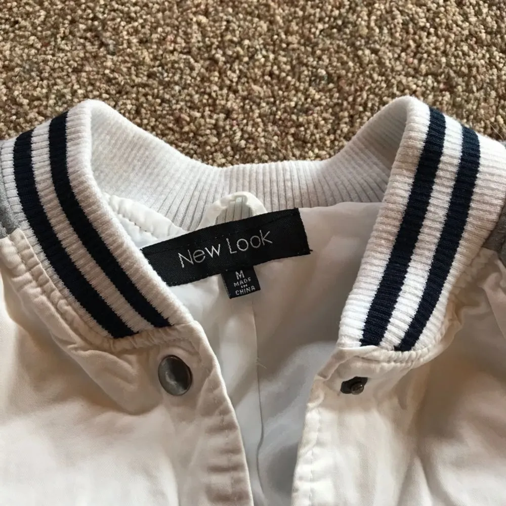 New Look ‼️ Bomber Jacket‼️ - Image 2