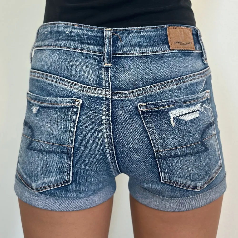 🛑American Eagle High Rise Denim Shorts - Image 2