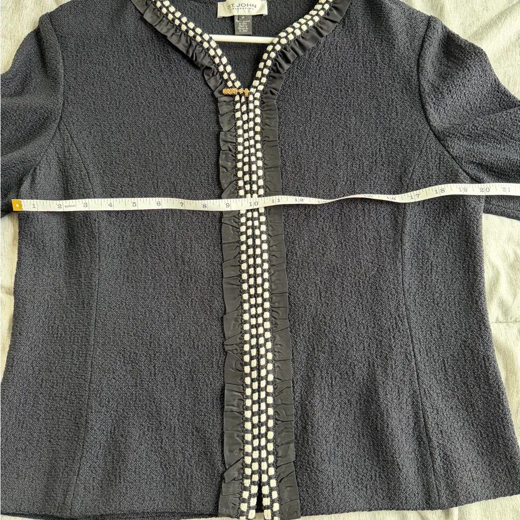 St. John Collection Dark Navy Knit Jacket With Gold Tone Buttons 14 Santana Knit - Image 10