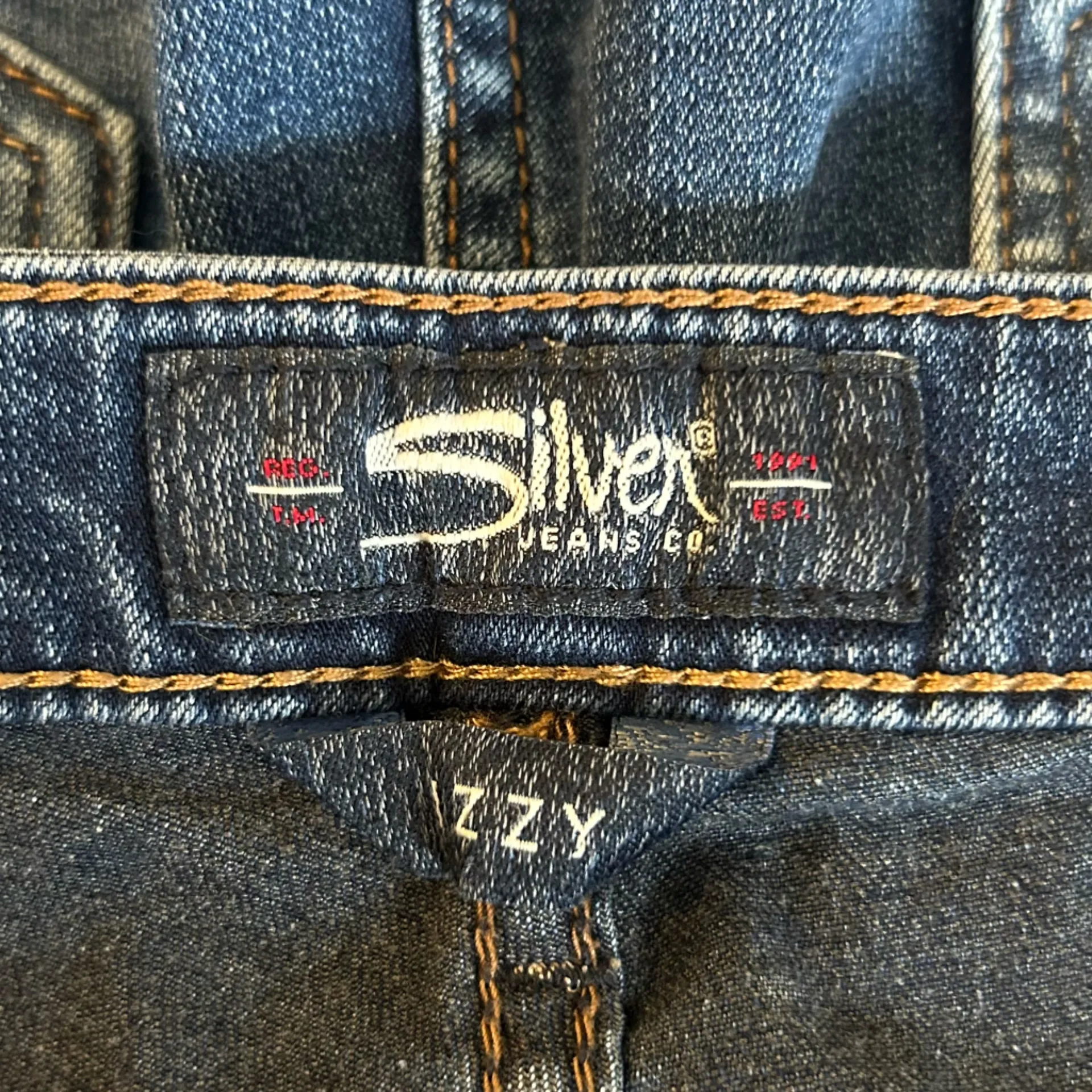 Silver Jeans Co Izzy Wide Leg Crop Raw Hem Denim Blue Jeans Size 33 - Image 5