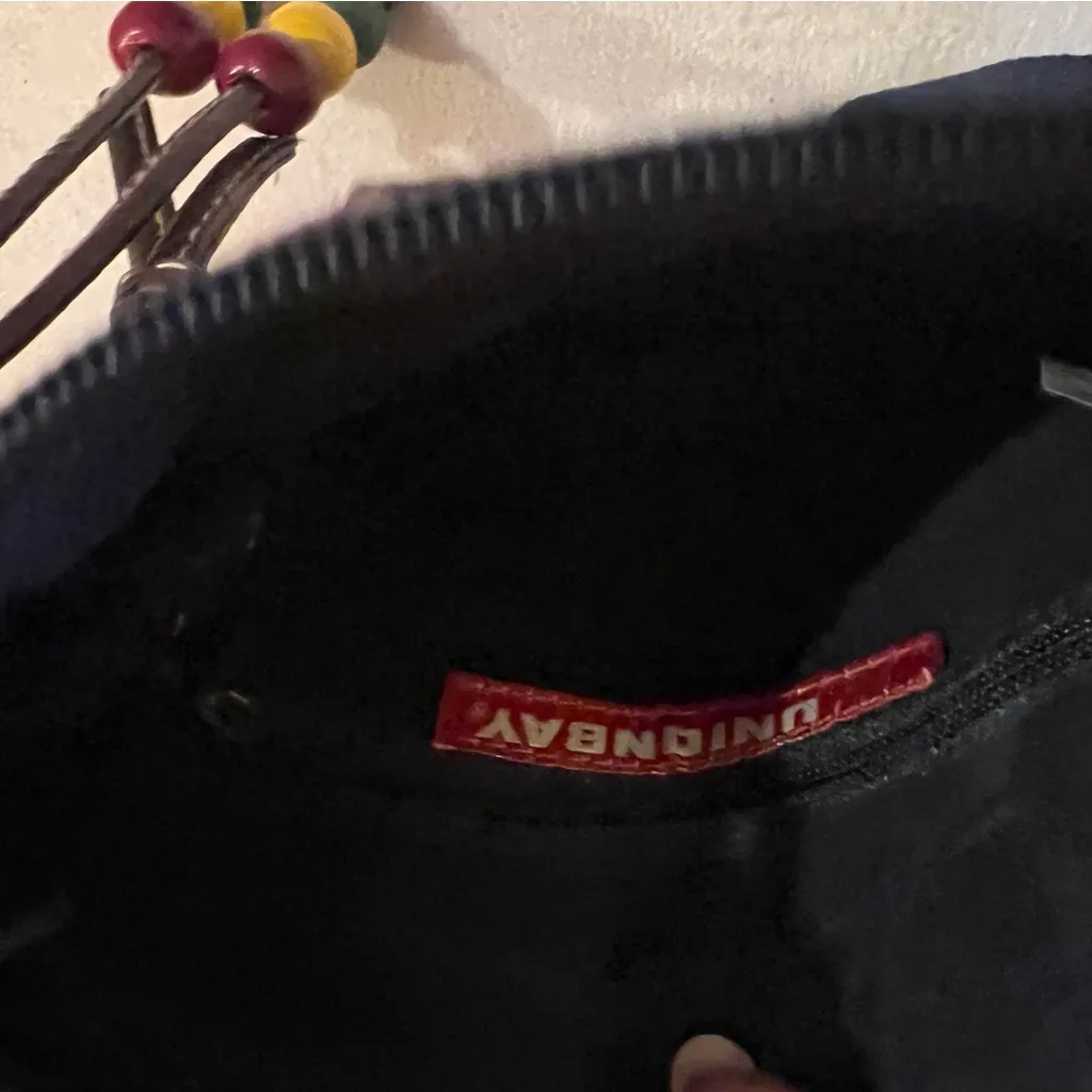 UNIONBAY Red and Green Crossbody Bag with Striking Stripes - Image 7