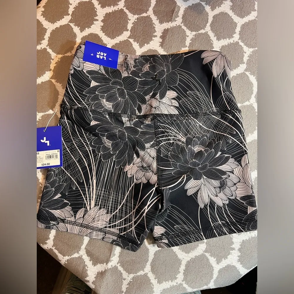 JoyLab NWT Floral Active Shorts activewear athleisure bike gym workout summer - Image 6