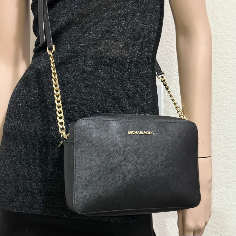 MICHAEL KORS Black Jet Set Large Saffiano Leather Gold Chain Crossbody Bag - Image 2