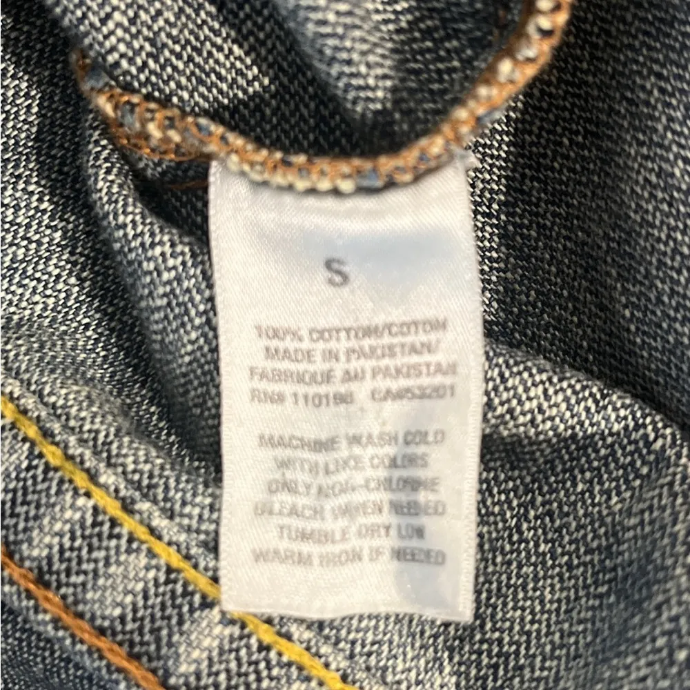 Aeropostale Distressed Medium Wash Denim Jean Jacket Pockets Exposed Stitching S - Image 9