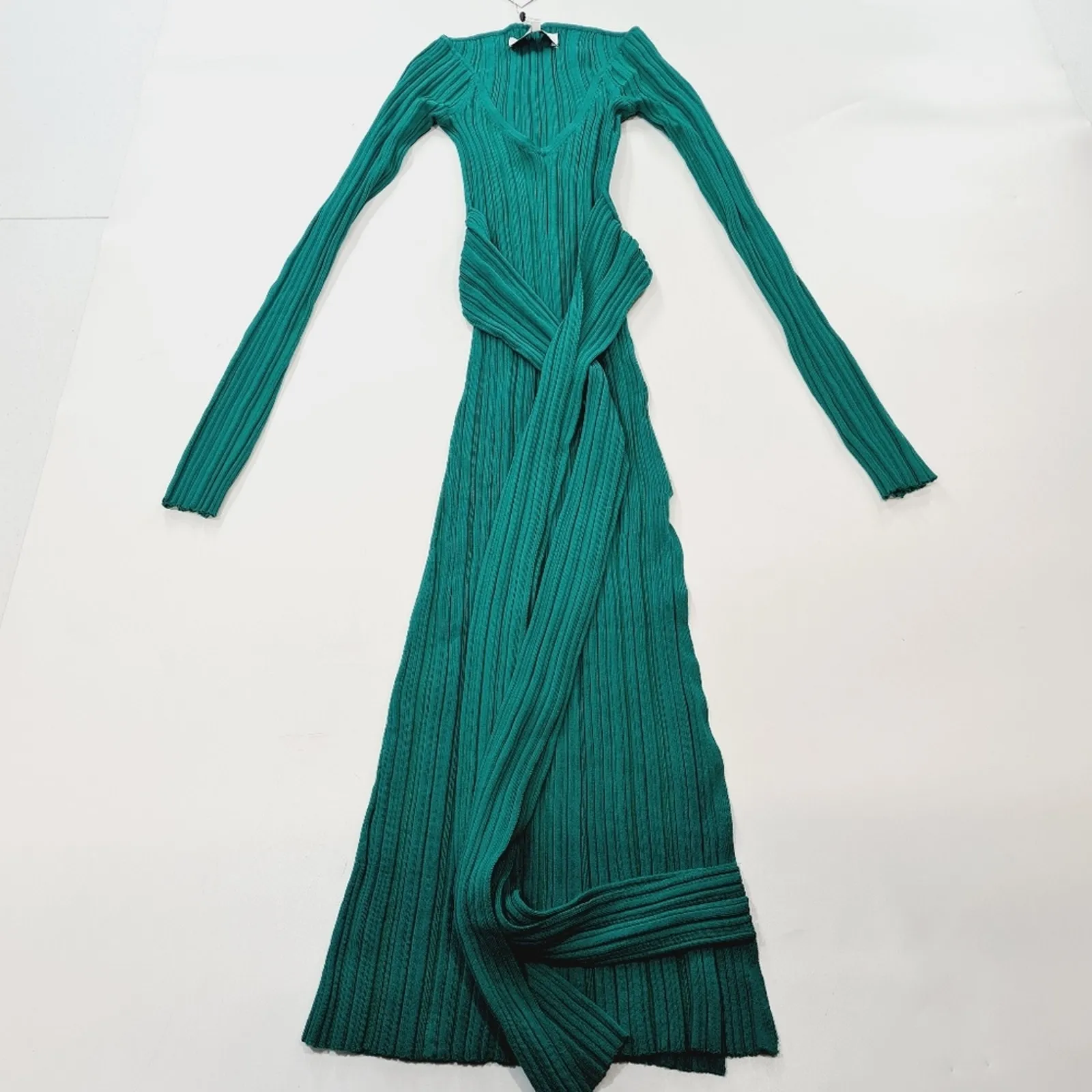 L'Academie Pabla V Neck Midi Dress in Green XS - Image 2